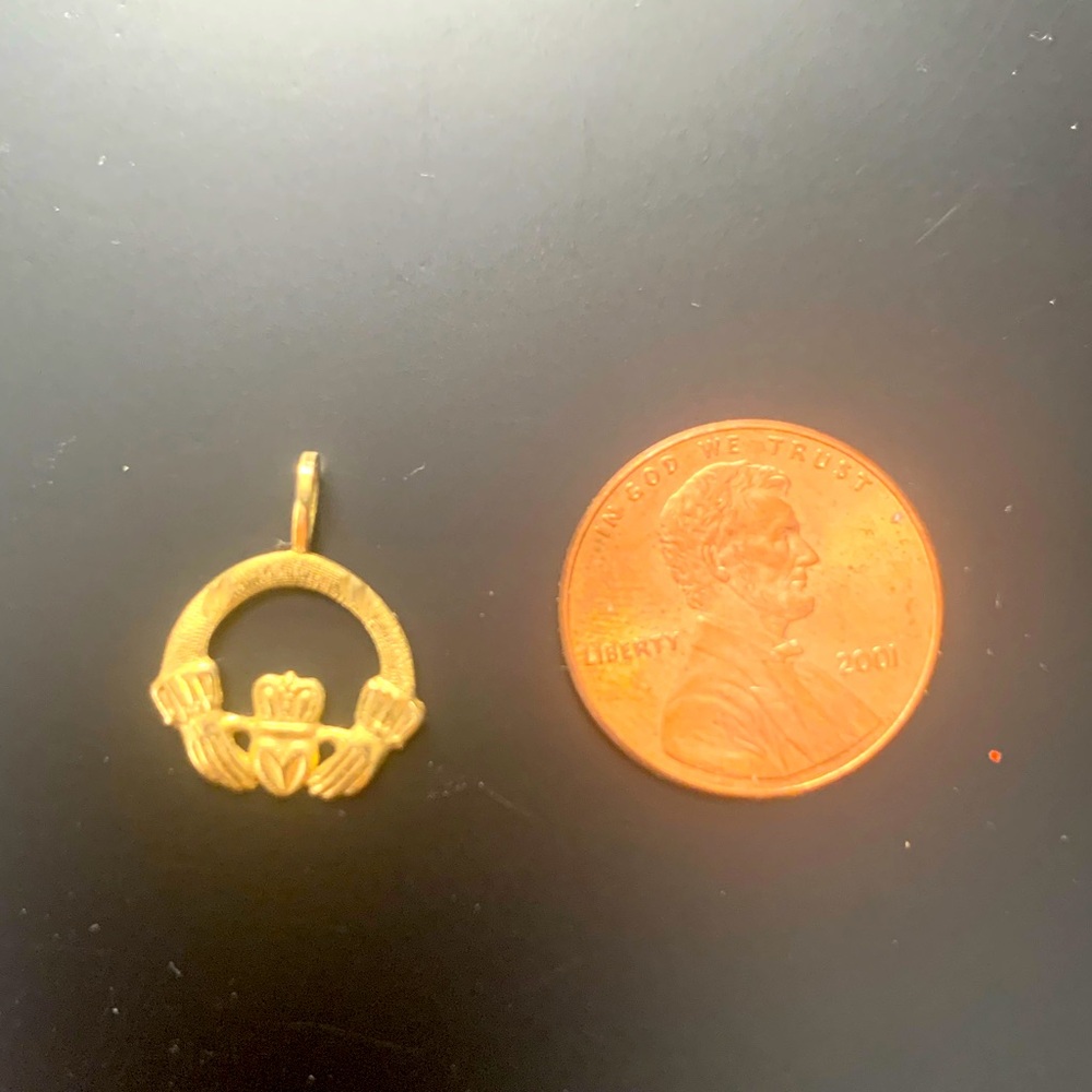 Solid 14k yellow gold Claddagh Charm Pendant